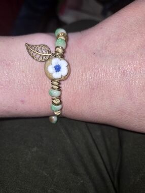Boho Adjustable Beaded Bracelet • Green Gemstone Style • Floral Focal 246